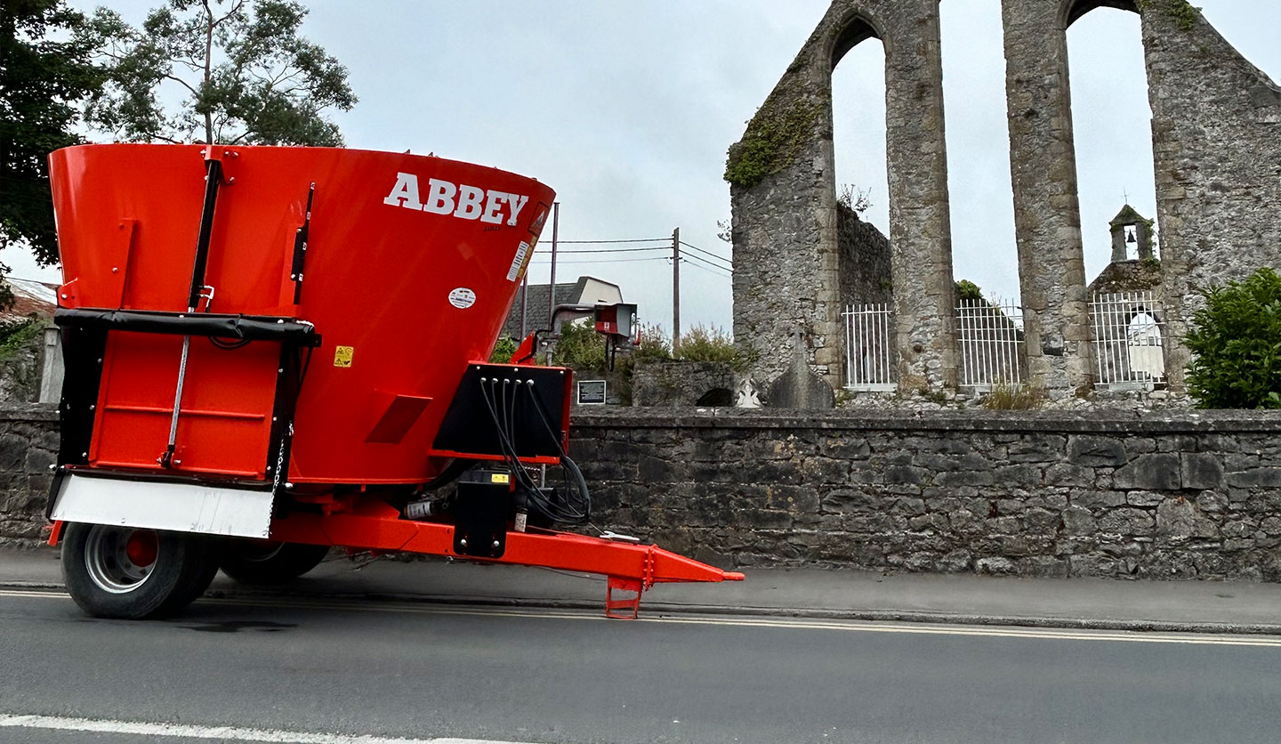 Abbey Machinery Single Auger Vertical Feeder outside Nenagh Abbey