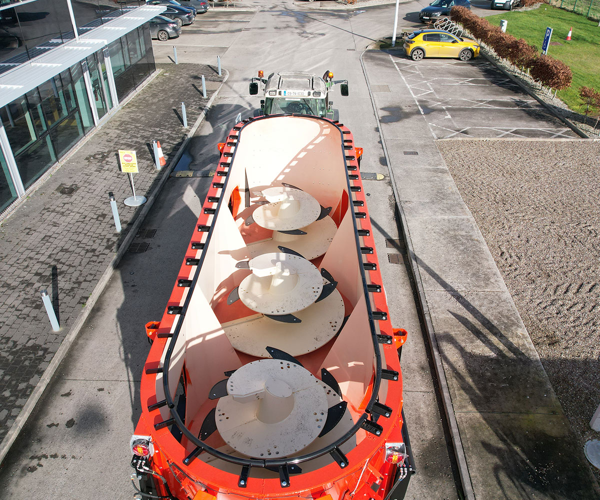 Abbey Machinery Tri-Auger Diet Feeder overhead view