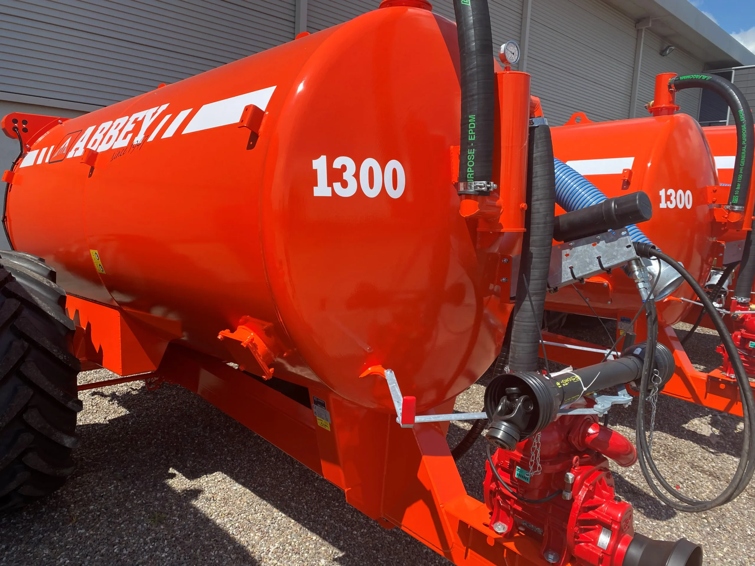 Abbey Machinery Standard Tankers 1300 close-up